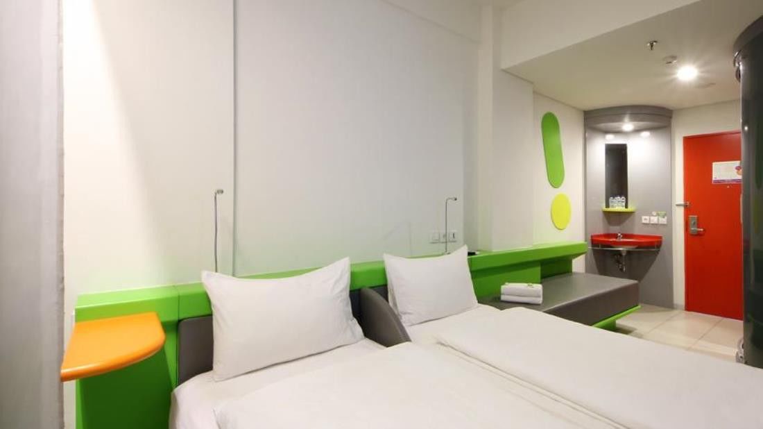 Pop! Hotel Airport Jakarta Tangerang Exterior photo