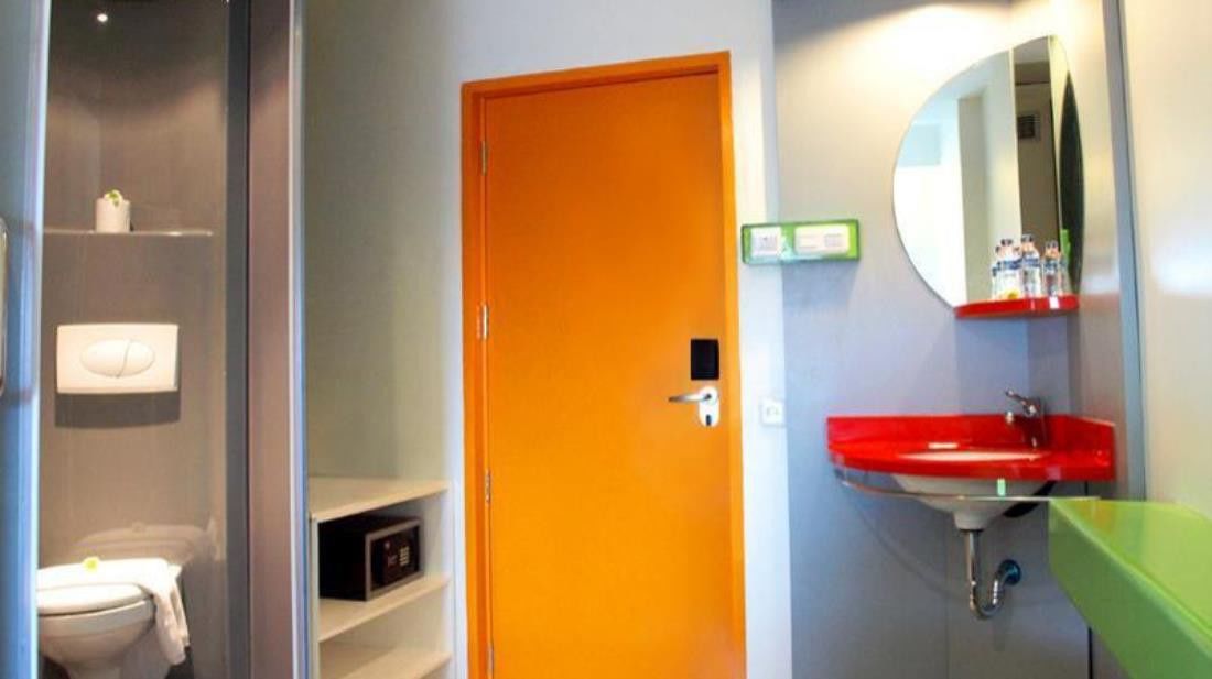 Pop! Hotel Airport Jakarta Tangerang Exterior photo